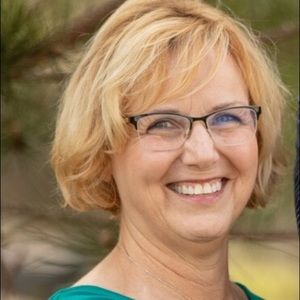 Meet your Posher, Ann